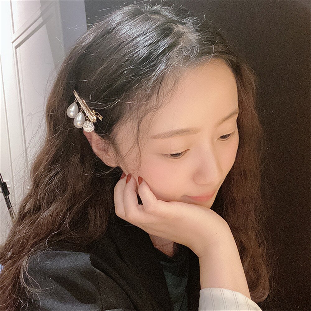 New Women Luxury Shining Crystals Pearls Barrettes Elegant Headband Hair Clips Sweet Hairpins Lady Fashion Hair Accessories New Women Luxury Shining Crystals Pearls Barrettes Elegant Headband Hair Clips Sweet Hairpins Lady Fashion Hair Accessories