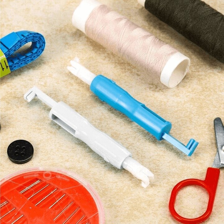 Sewing Machine Needle Threader Stitch Insertion Tool Automatic Threader Quick Sewing Threader Needle Changer Hold Needles Firmly
