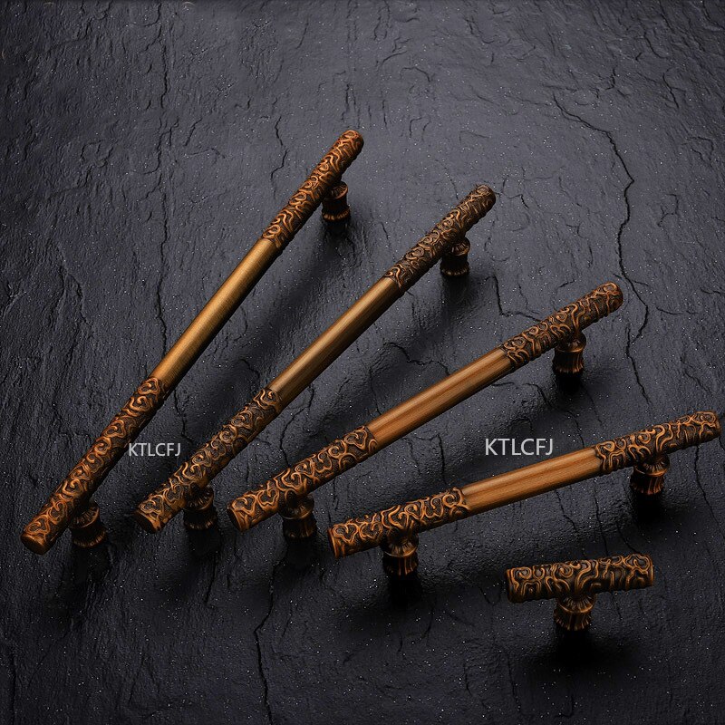 Vintage Creativity Drawer Knob Wardrobe Door Pulls Furniture Handle Golden Cudgel Bronze Cabinet Handles Hardware Vintage Creativity Drawer Knob Wardrobe Door Pulls Furniture Handle Golden Cudgel Bronze Cabinet Handles Hardware